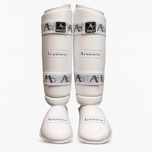 واقيات للساق كارتية ابيض